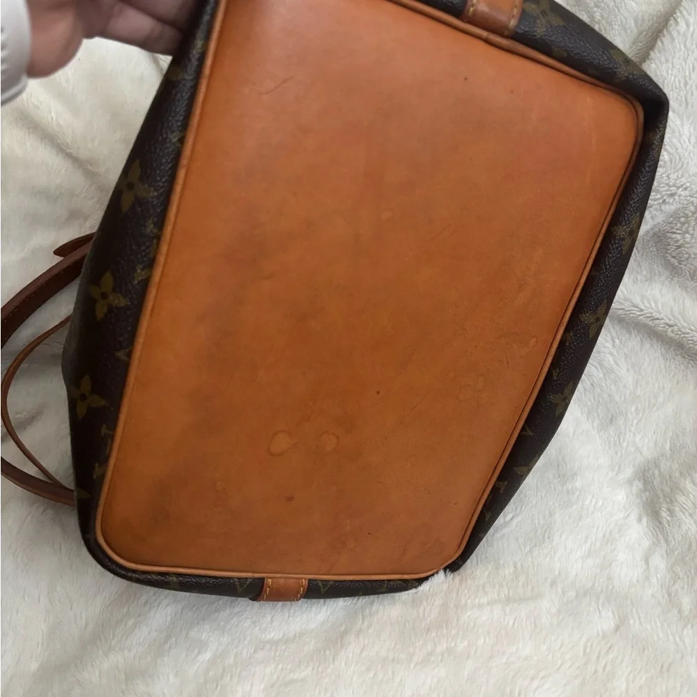 Vintage Louis Vuitton Classic Petit Noe Monogram Drawstring Bag - Picture 5 of 9